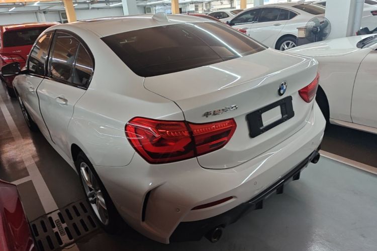 BMW 120i 2022 — 4