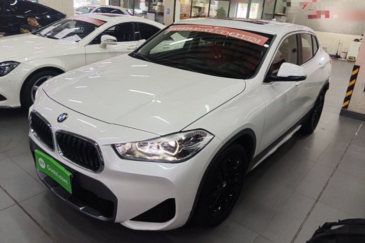 BMW X2 2021 — фото 1
