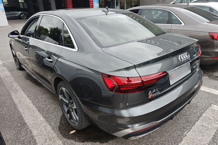 Audi A4 2020 — 4