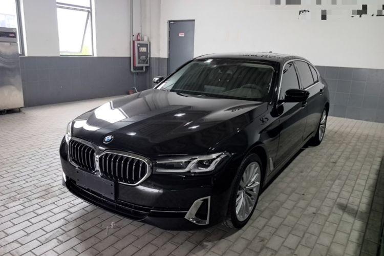 BMW 530Li 2022 — фото 1