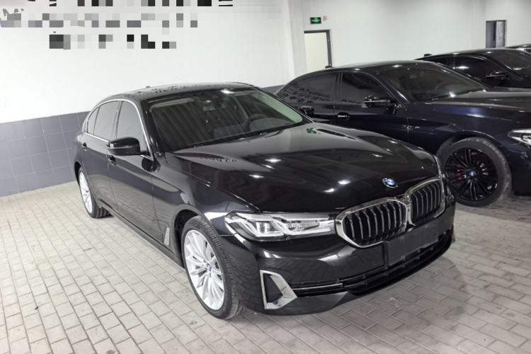 BMW 530Li 2022 — фото 3
