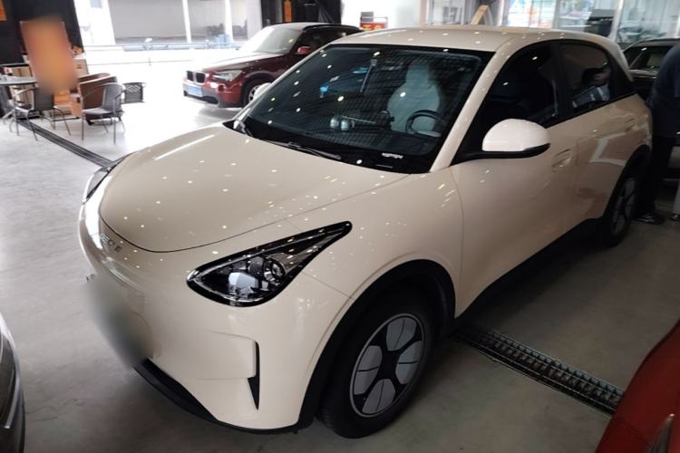 Geely Galaxy Geome 2025 — фото 1
