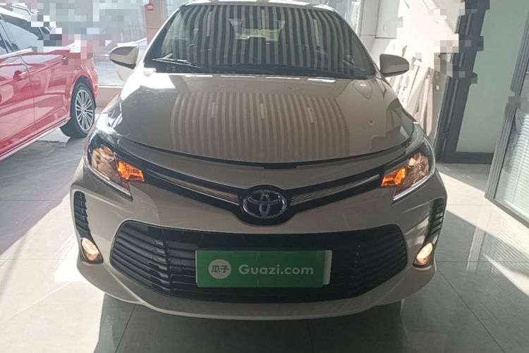 Toyota Yaris 2022 — фото 2