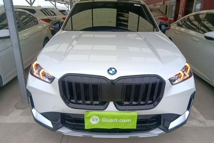 BMW X1 2023 — 2