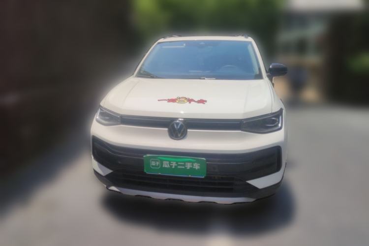 Volkswagen Tharu 2025 — 2
