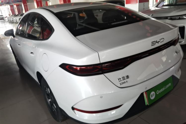 BYD Qin Plus 2025 — фото 4