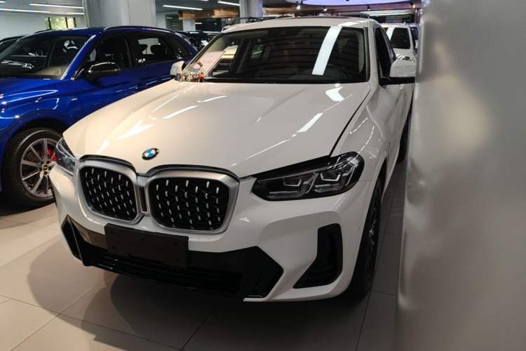 BMW X4 2022 — фото 1