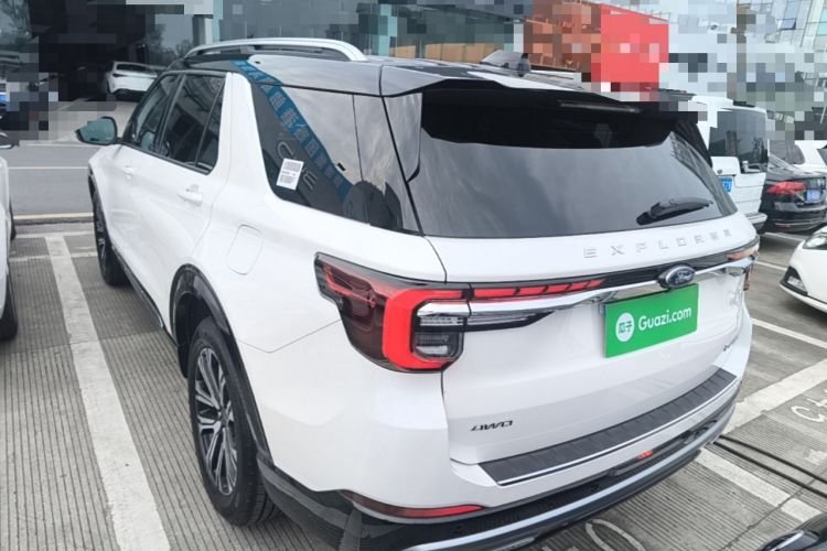 Ford Explorer 2024 — 4