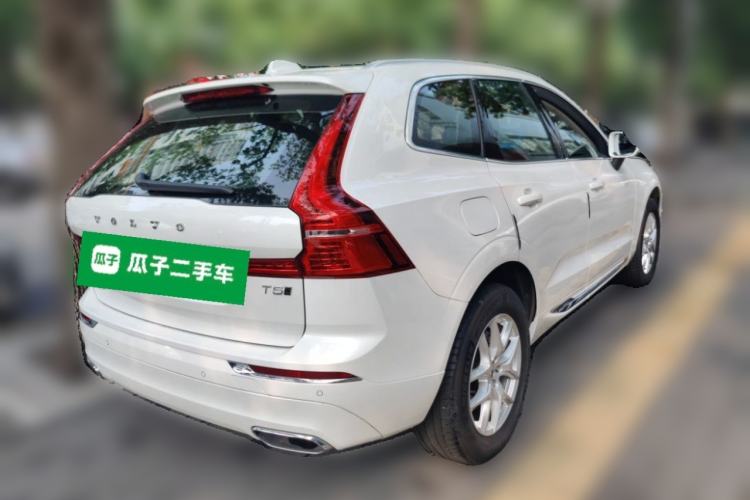 Volvo XC60 2021 — фото 4