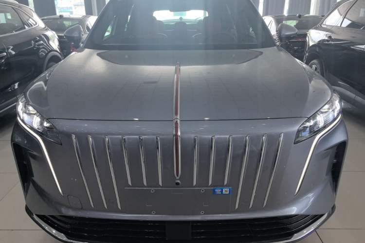 Hongqi HS6 2026 — 2