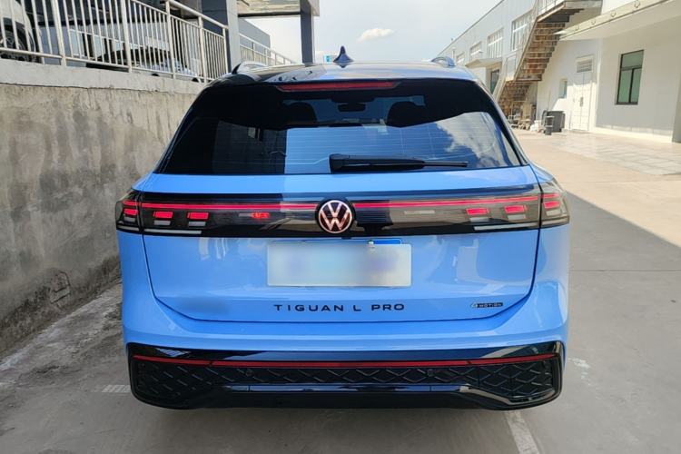 Volkswagen Tiguan L 2024 — фото 5