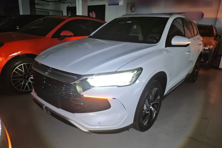 BYD Song Pro 2023 — фото 1