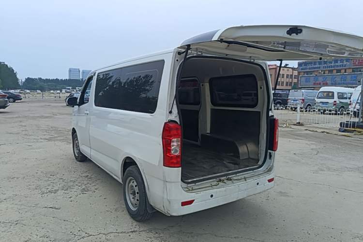 ChangAn Ruixing EM60 2025 — 4