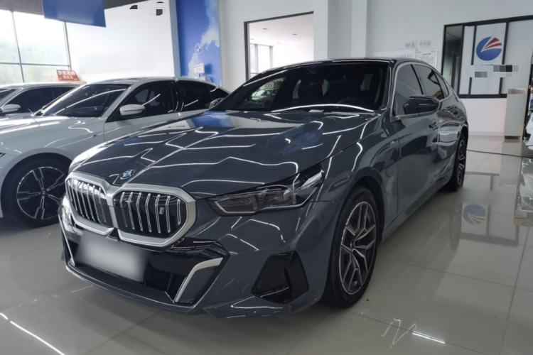 BMW i5 2024 — фото 1