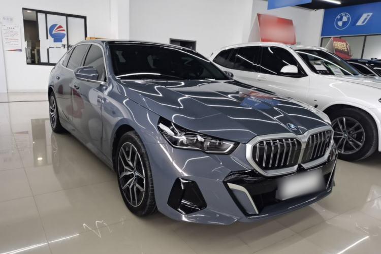BMW i5 2024 — фото 3
