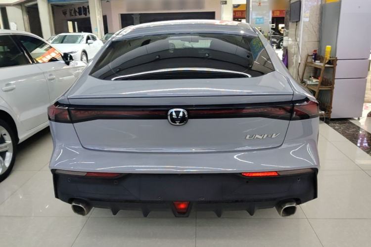 ChangAn UNI-V 2022 — 5