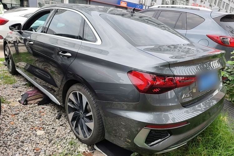 Audi A3L 2023 — 4