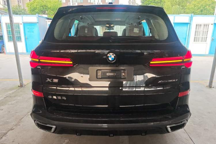 BMW X5 2026 — 5