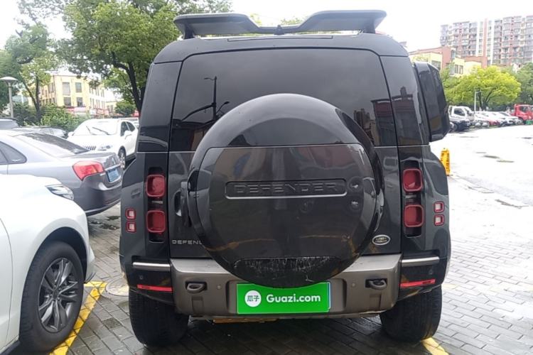 Land Rover Defender 2023 — 5