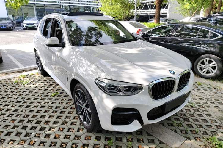 BMW X3 2021 — фото 3