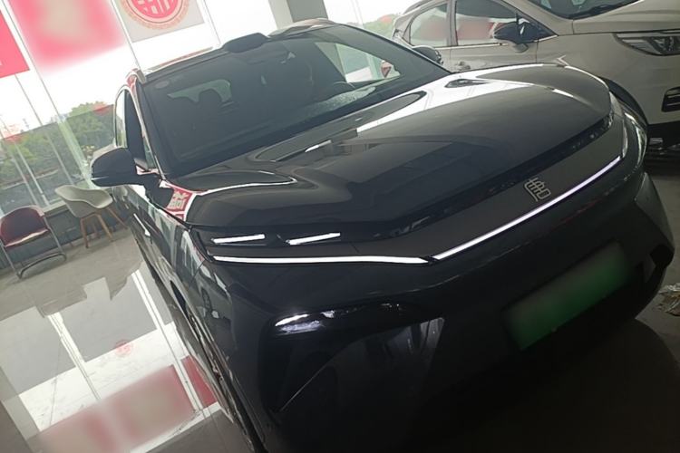 BYD Tang L 2025 — 3