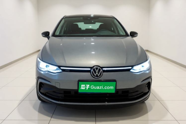 Volkswagen Golf 2021 — 2