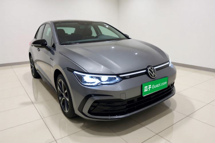 Volkswagen Golf 2021 — 3