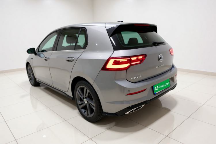 Volkswagen Golf 2021 — 4