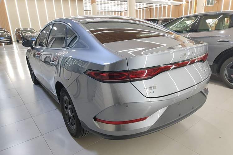 BYD Qin Plus 2025 — 4