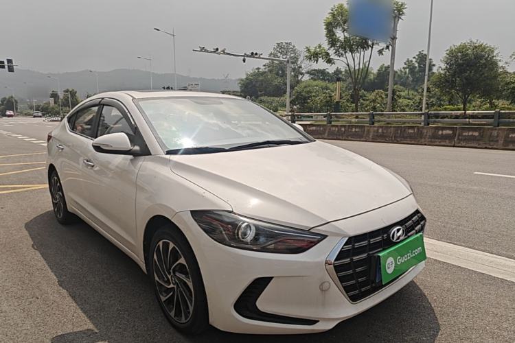 Hyundai Elantra 2020 — 3