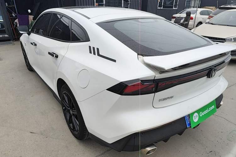 ChangAn UNI-V 2023 — 4