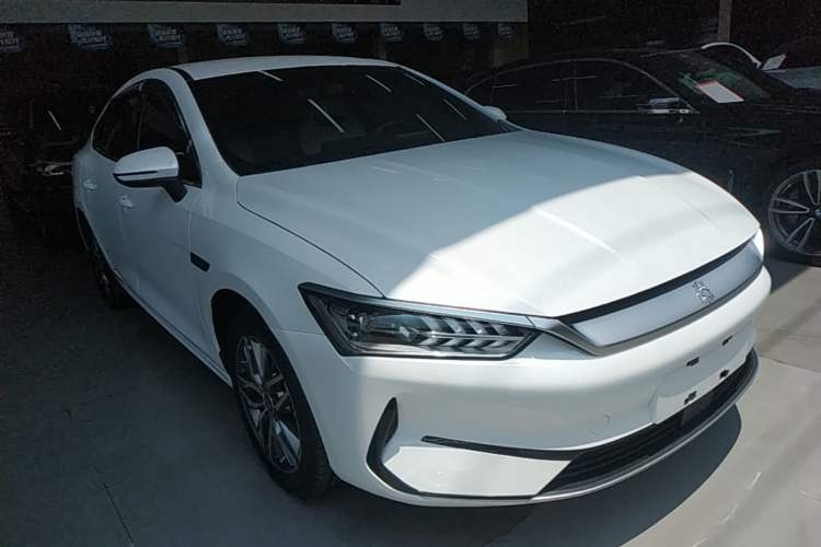 BYD Qin PLUS 2023 — фото 3