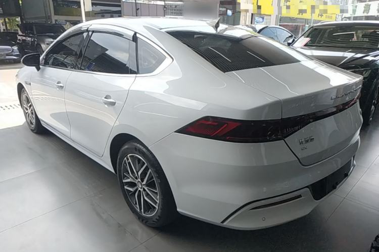 BYD Qin PLUS 2023 — фото 4