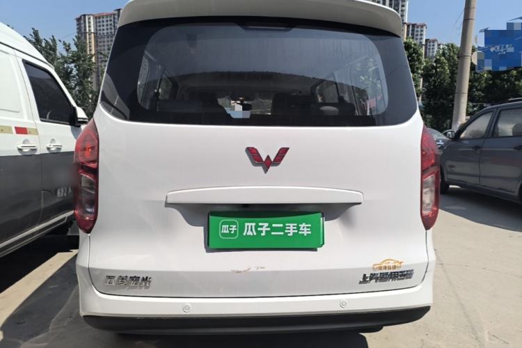 Wuling Hongguang 2025 — 5