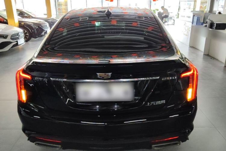 Cadillac CT5 2023 — 5