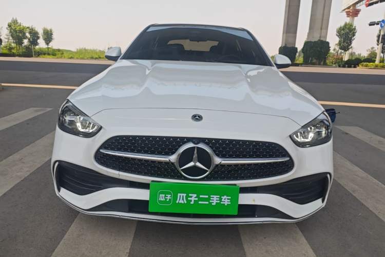 Mercedes-Benz C 260 L 2025 — 2