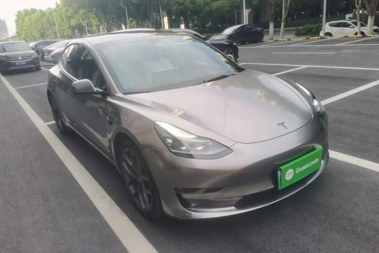 Tesla Model 3 2022 — 3