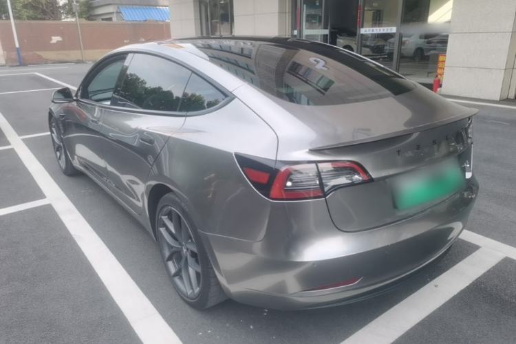 Tesla Model 3 2022 — 4