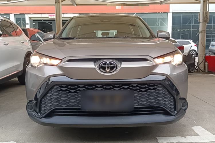 Toyota Corolla Cross 2023 — фото 2