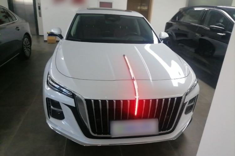 Hongqi H5 2024 — 2