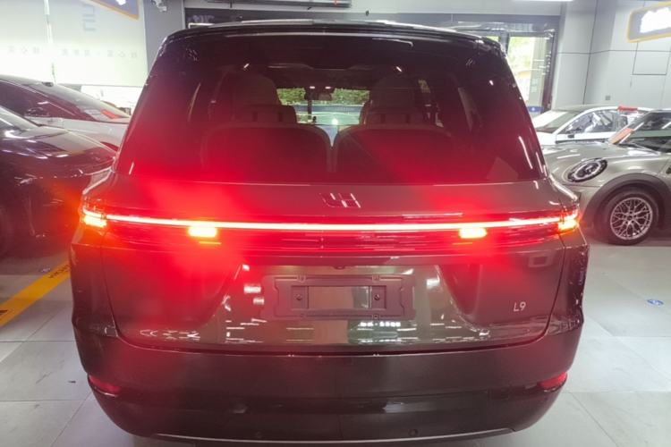 Li Auto L9 2022 — 5