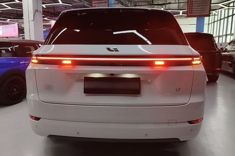 Li Auto L7 2024 — 5