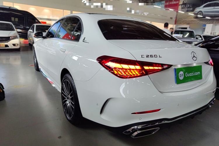 Mercedes-Benz C 260 L 2025 — 4