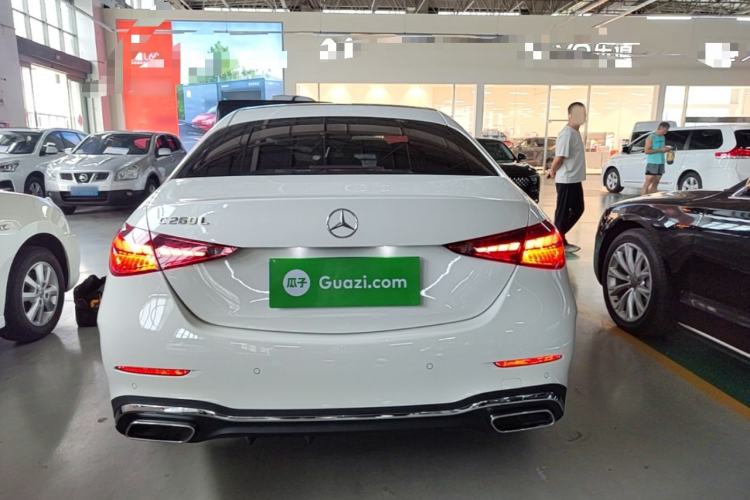 Mercedes-Benz C 260 L 2025 — 5