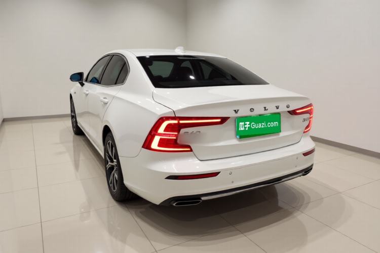 Volvo S60 2024 — 4