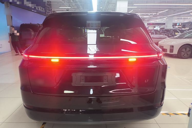 Li Auto L7 2025 — 5