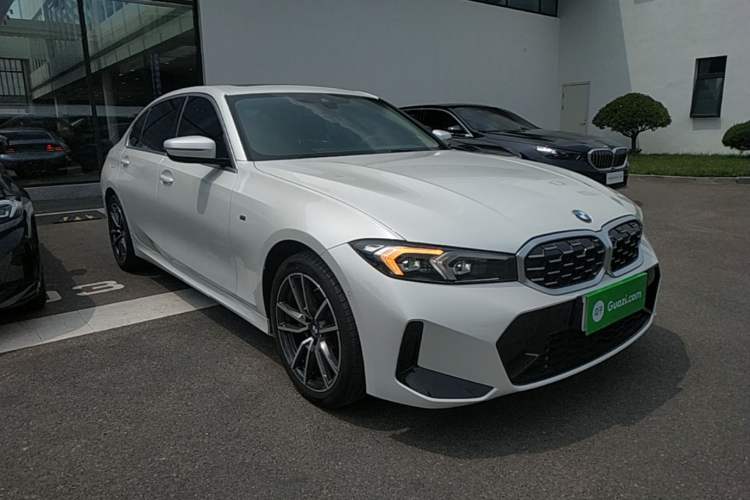 BMW 325Li 2024 — 3