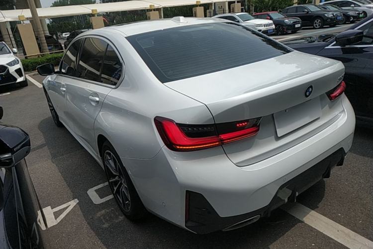 BMW 325Li 2024 — 4