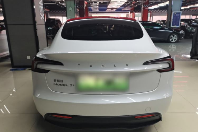 Tesla Model 3 2023 — 5