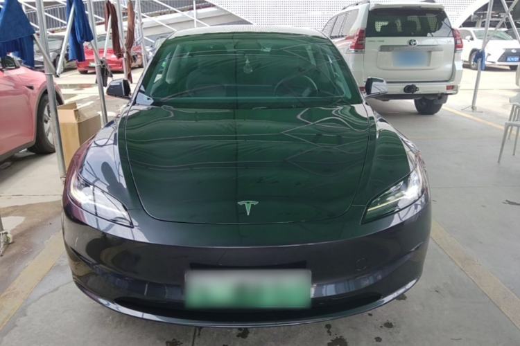 Tesla Model 3 2023 — 2